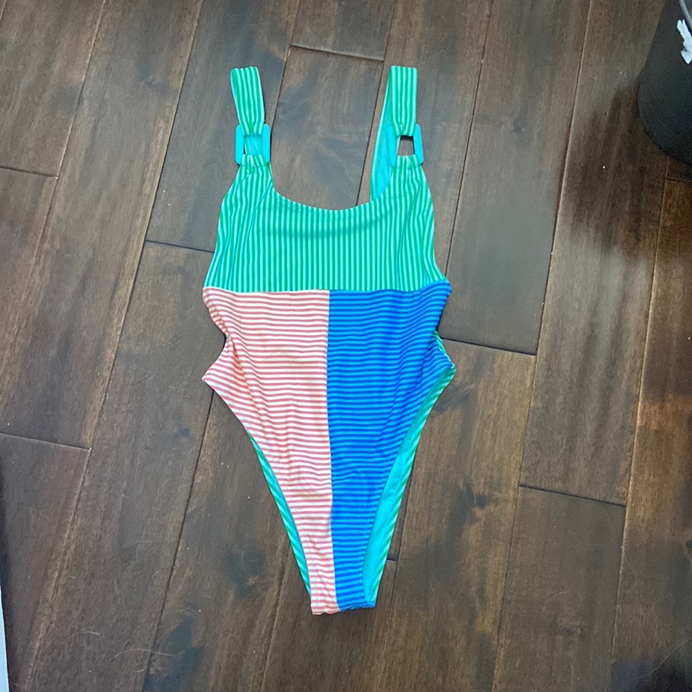 NWT aerie bathing suit size small